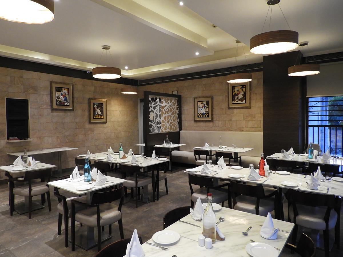 Urban Hermitage Nagpur Exterior photo